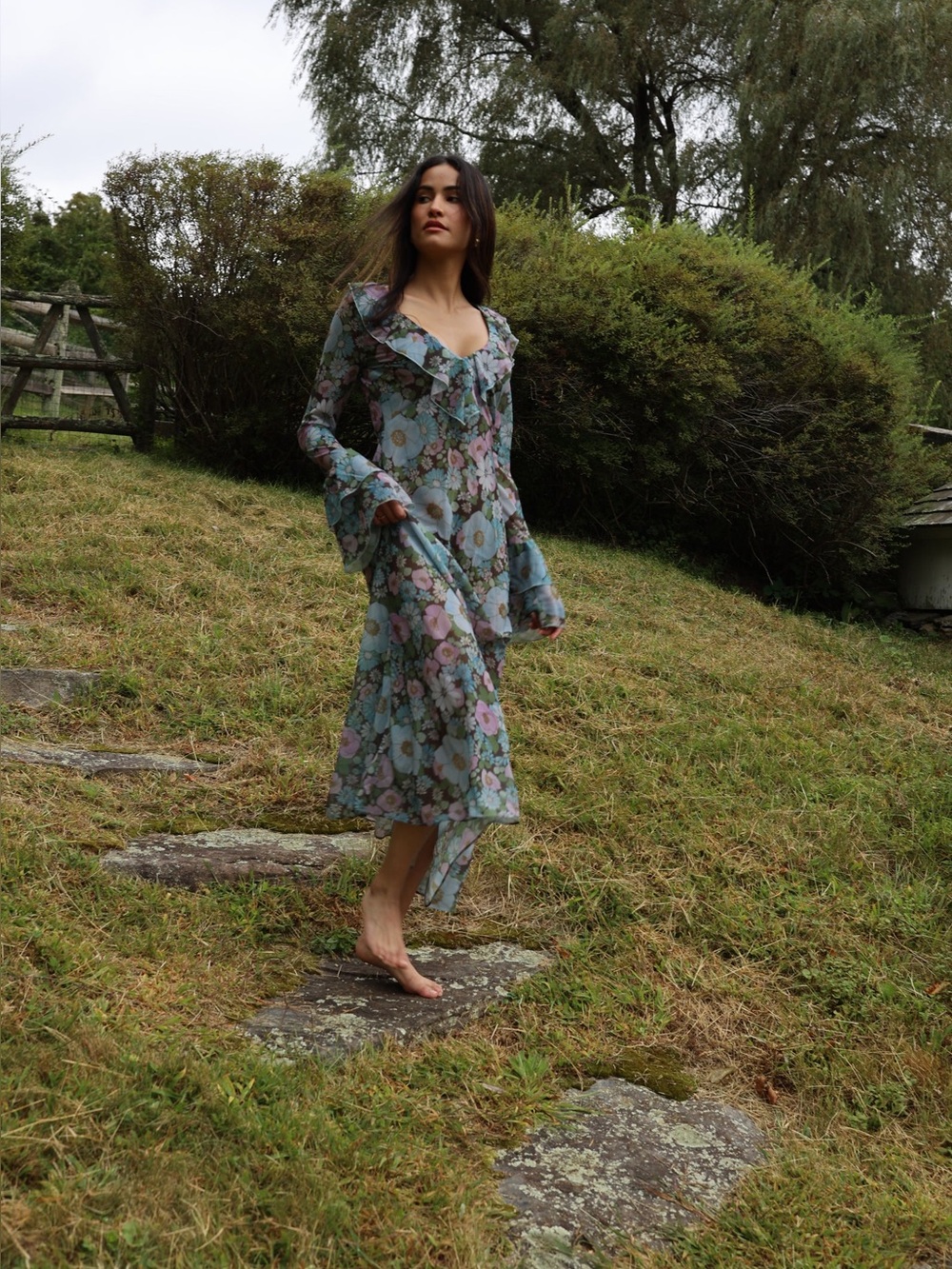 Sister New York Shellona Maxi Ruffle Bell Sleeve Dress in Vintage Floral Medium - Picture 4 of 16